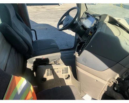 FREIGHTLINER Cascadia 125 Cab Assembly