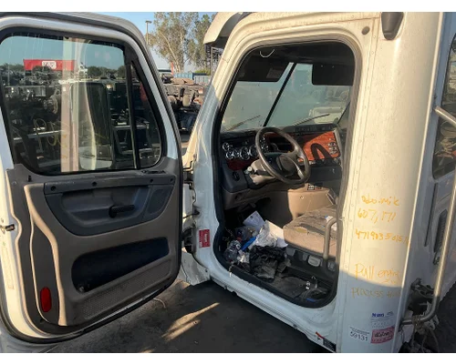FREIGHTLINER Cascadia 125 Cab Assembly
