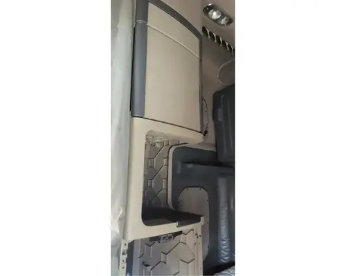 FREIGHTLINER Cascadia 125 Cab Assembly