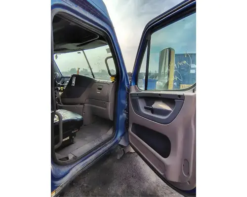 FREIGHTLINER Cascadia 125 Cab Assembly