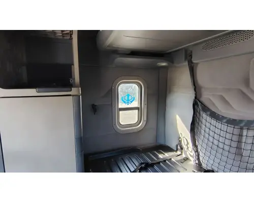 FREIGHTLINER Cascadia 125 Cab Assembly
