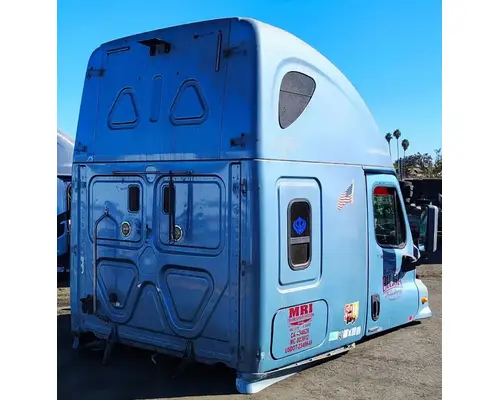 FREIGHTLINER Cascadia 125 Cab Assembly