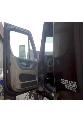 FREIGHTLINER Cascadia 125 Cab Assembly