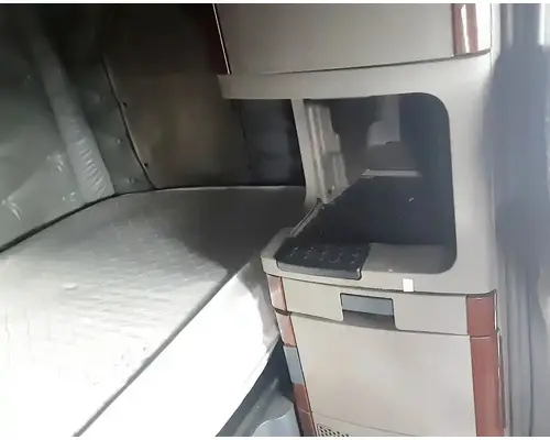FREIGHTLINER Cascadia 125 Cab Assembly