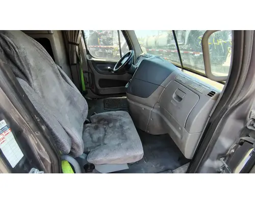 FREIGHTLINER Cascadia 125 Cab Assembly