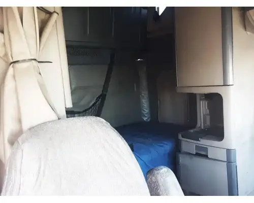 FREIGHTLINER Cascadia 125 Cab Assembly