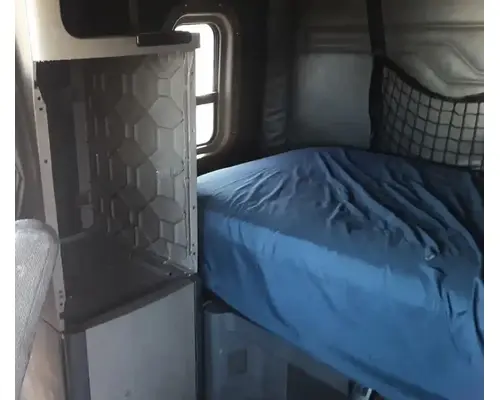 FREIGHTLINER Cascadia 125 Cab Assembly