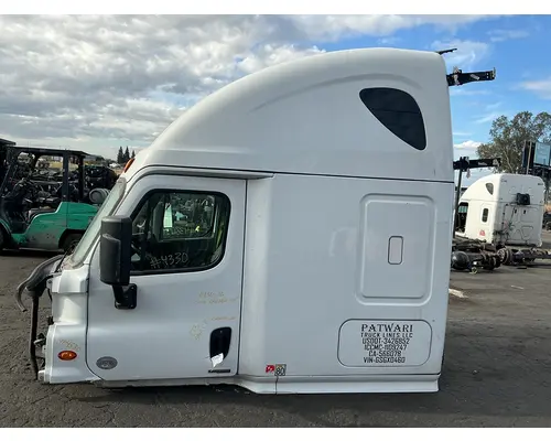 FREIGHTLINER Cascadia 125 Cab Assembly