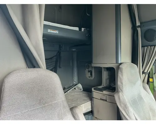 FREIGHTLINER Cascadia 125 Cab Assembly