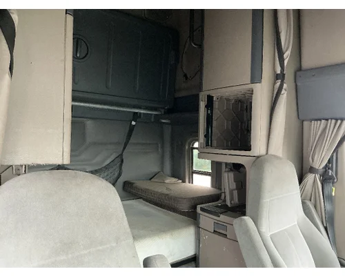 FREIGHTLINER Cascadia 125 Cab Assembly