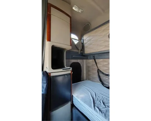FREIGHTLINER Cascadia 125 Cab Assembly
