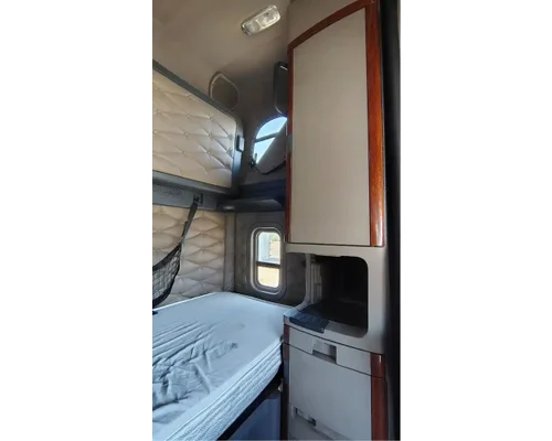 FREIGHTLINER Cascadia 125 Cab Assembly