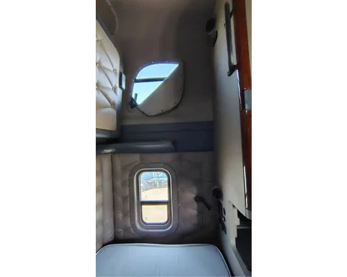 FREIGHTLINER Cascadia 125 Cab Assembly