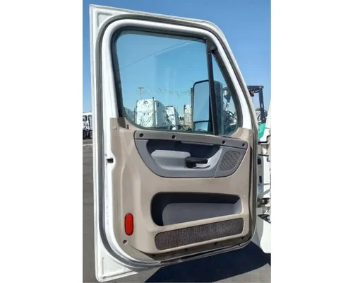 FREIGHTLINER Cascadia 125 Cab Assembly