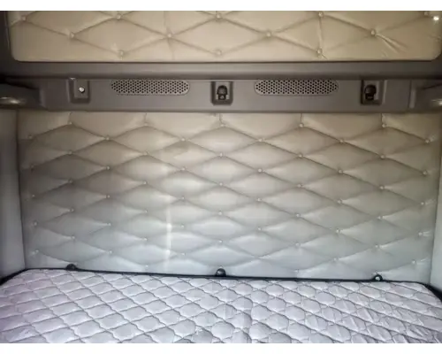 FREIGHTLINER Cascadia 125 Cab Assembly