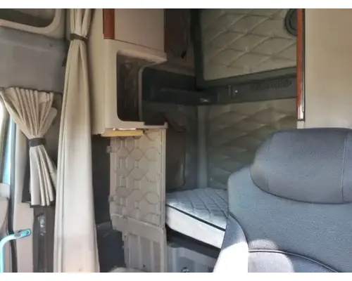 FREIGHTLINER Cascadia 125 Cab Assembly