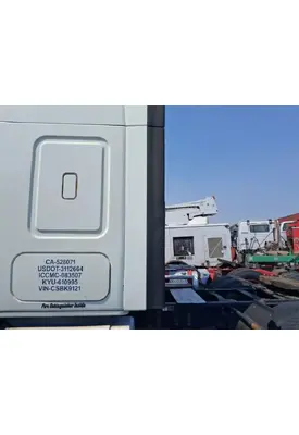 FREIGHTLINER Cascadia 125 Cab/Sleeper Fairing