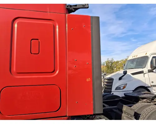 FREIGHTLINER Cascadia 125 CabSleeper Fairing