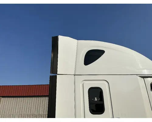 FREIGHTLINER Cascadia 125 CabSleeper Fairing