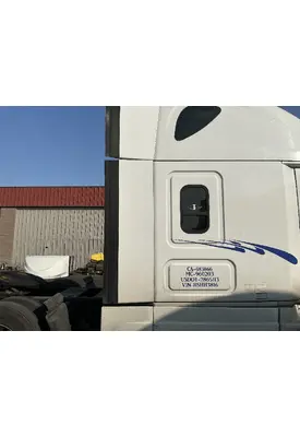 FREIGHTLINER Cascadia 125 Cab/Sleeper Fairing