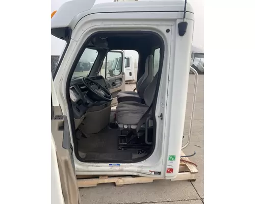 FREIGHTLINER Cascadia 125 Cab
