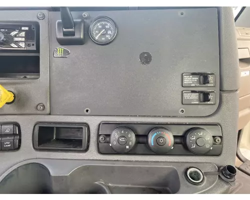 FREIGHTLINER Cascadia 125 Cab