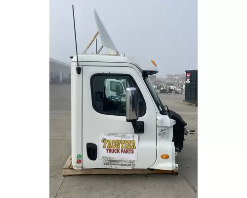 FREIGHTLINER Cascadia 125 Cab