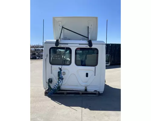 FREIGHTLINER Cascadia 125 Cab
