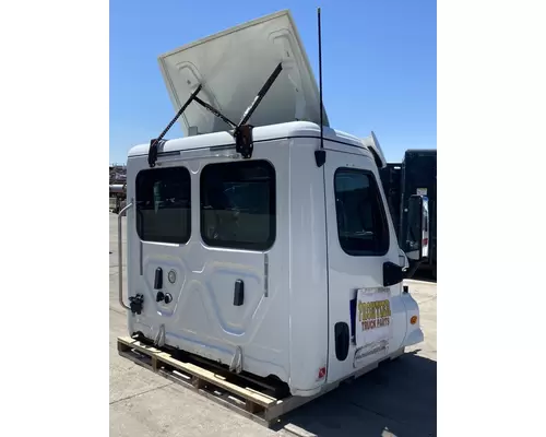 FREIGHTLINER Cascadia 125 Cab