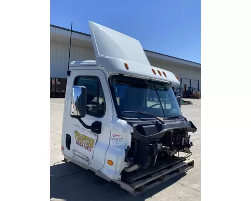 FREIGHTLINER Cascadia 125 Cab