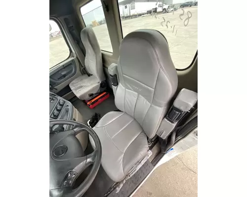 FREIGHTLINER Cascadia 125 Cab