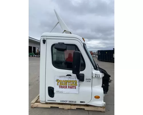 FREIGHTLINER Cascadia 125 Cab