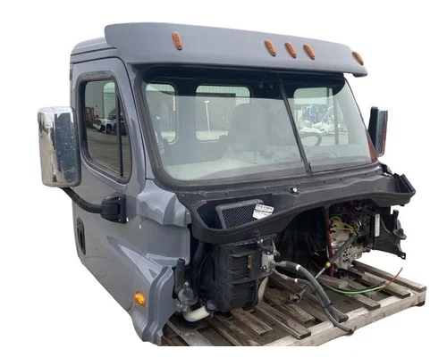 FREIGHTLINER Cascadia 125 Cab