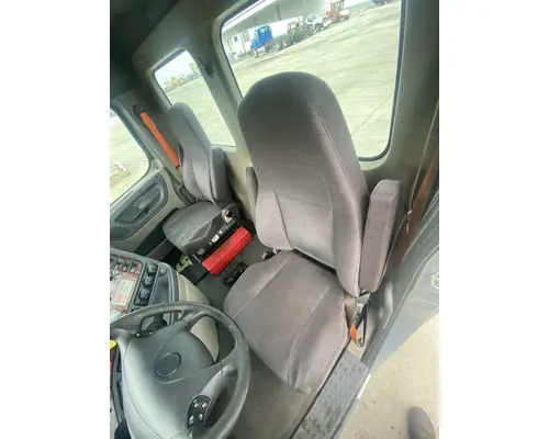 FREIGHTLINER Cascadia 125 Cab