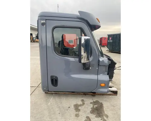 FREIGHTLINER Cascadia 125 Cab