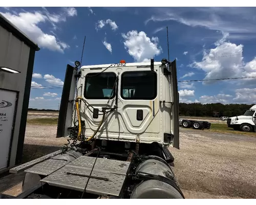 FREIGHTLINER Cascadia 125 Catwalk