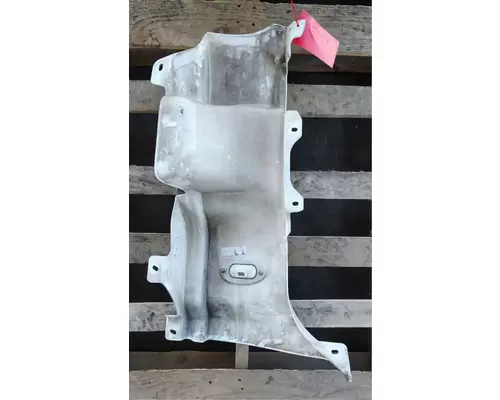 FREIGHTLINER Cascadia 125 Cowl
