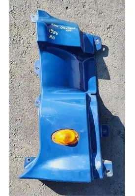 FREIGHTLINER Cascadia 125 Cowl