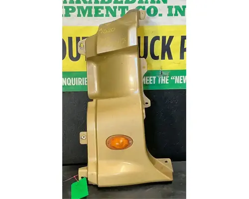 FREIGHTLINER Cascadia 125 Cowl