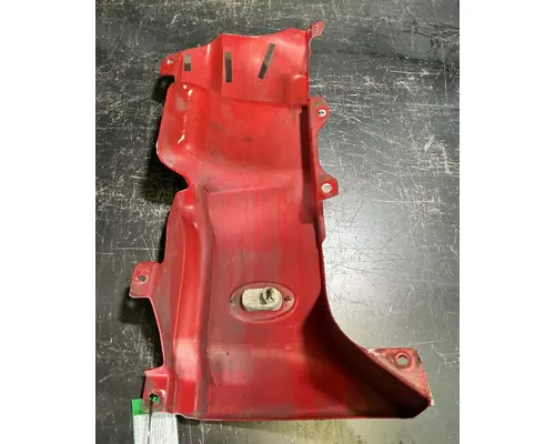 FREIGHTLINER Cascadia 125 Cowl