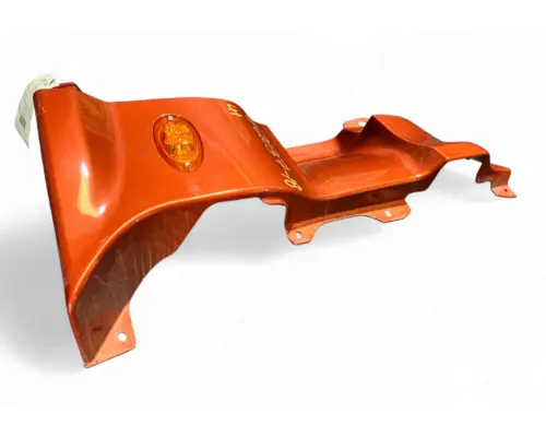 FREIGHTLINER Cascadia 125 Cowl