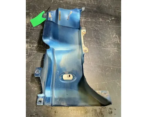 FREIGHTLINER Cascadia 125 Cowl