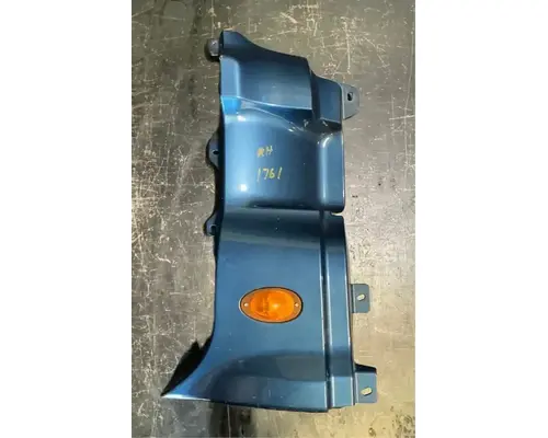 FREIGHTLINER Cascadia 125 Cowl