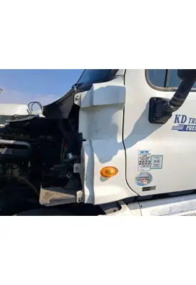 FREIGHTLINER Cascadia 125 Cowl
