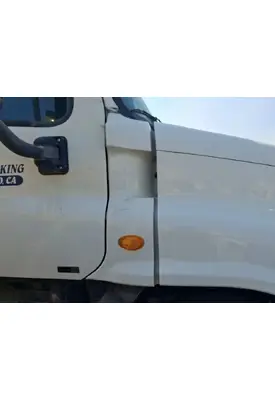 FREIGHTLINER Cascadia 125 Cowl