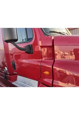 FREIGHTLINER Cascadia 125 Cowl