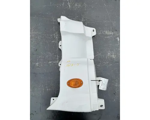 FREIGHTLINER Cascadia 125 Cowl