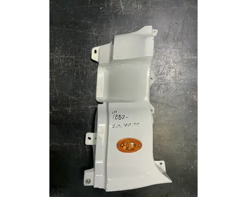 FREIGHTLINER Cascadia 125 Cowl