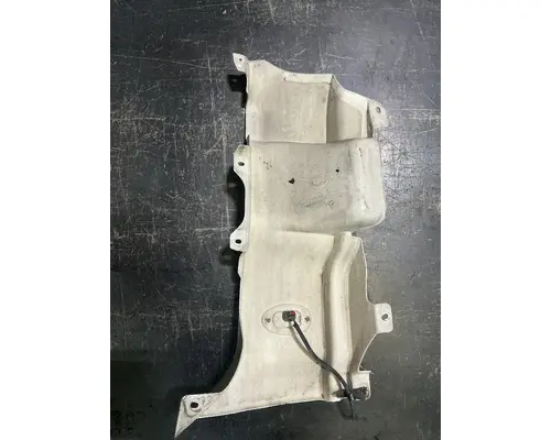 FREIGHTLINER Cascadia 125 Cowl