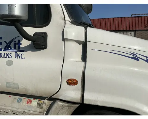 FREIGHTLINER Cascadia 125 Cowl